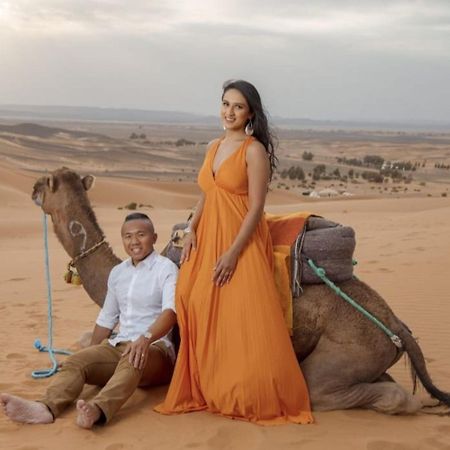 Erg Chebbi Romantic Desert Camp Merzouga Bagian luar foto
