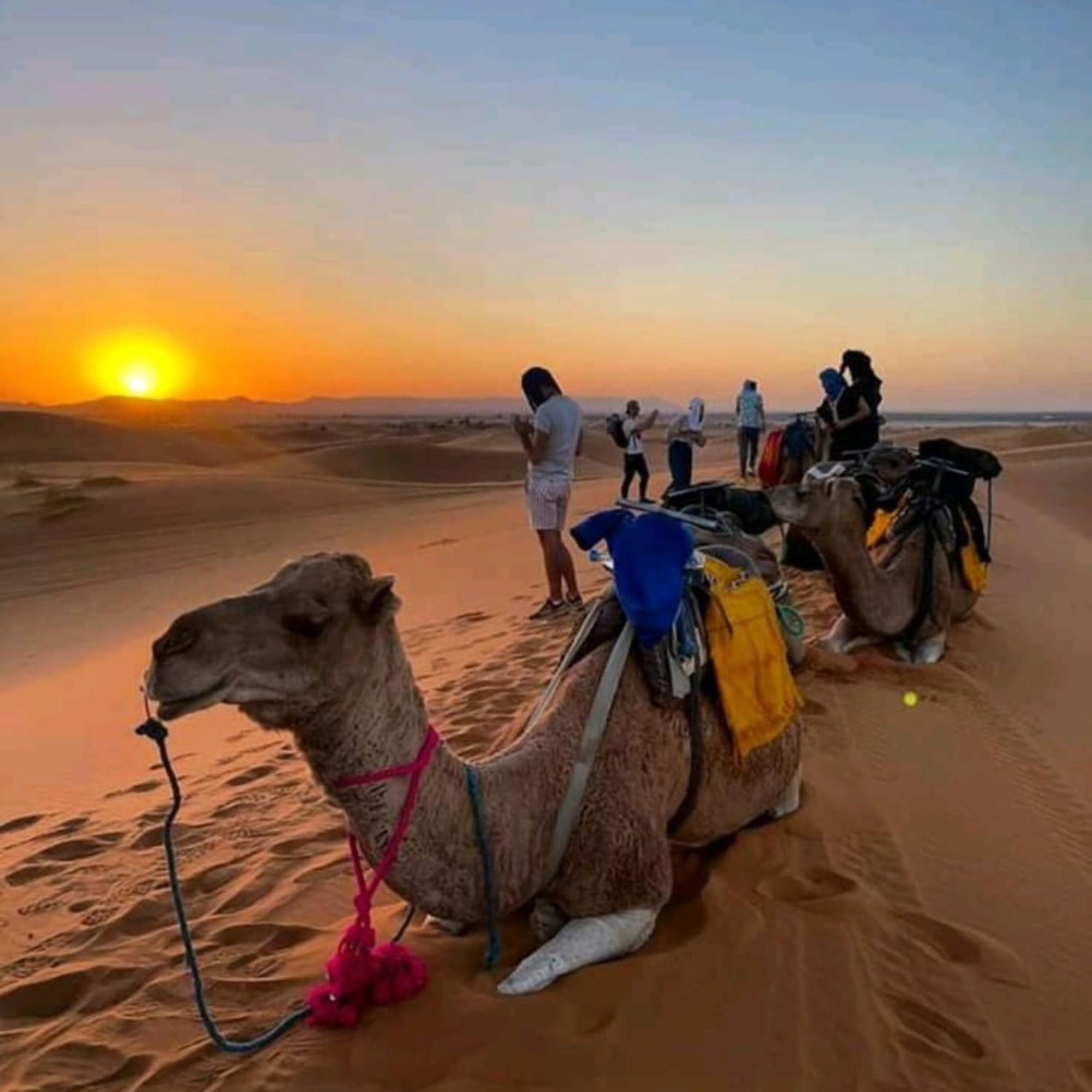 Erg Chebbi Romantic Desert Camp Merzouga Bagian luar foto